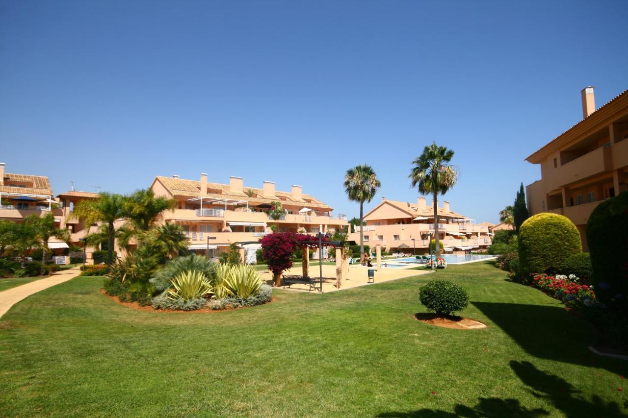 Ground Floor Apartment, Los Jardines De Santa Maria Elviria Marbella Exterior photo